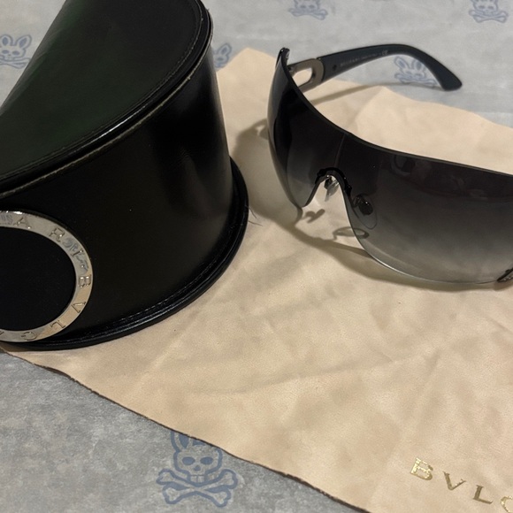 Bulgari Gradient Black Sunglasses with Silver Detail - Picture 12 of 12